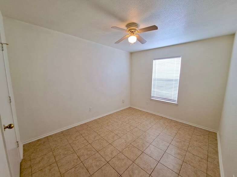 2nd Bedroom - 5706 Greengate Dr