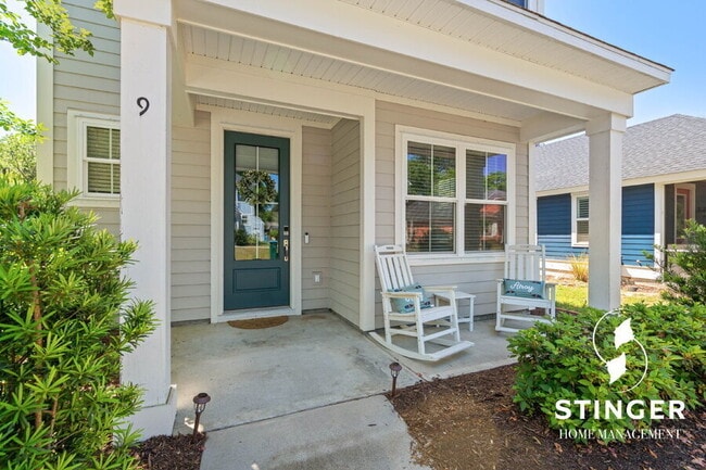 Building Photo - 9 Camp Saxton Way