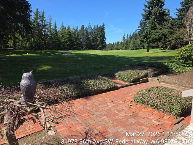 Building Photo - Twin Lakes life on a golf course -4 level home -  4 bedroom 2.5 bathroom with 2 car garage - Move...