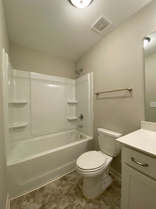 Building Photo - 4 Bedroom Home for Rent in Pinson, AL! Available NOW!
