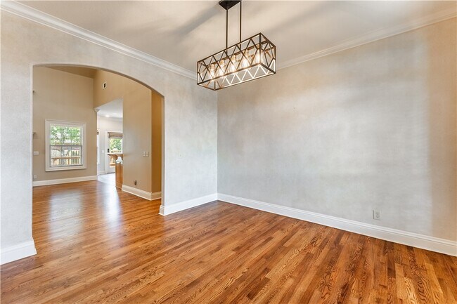 Building Photo - 4103 SE 3rd St