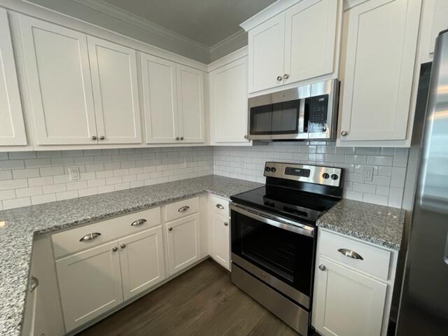 Building Photo - 3043 Stanhope Dr