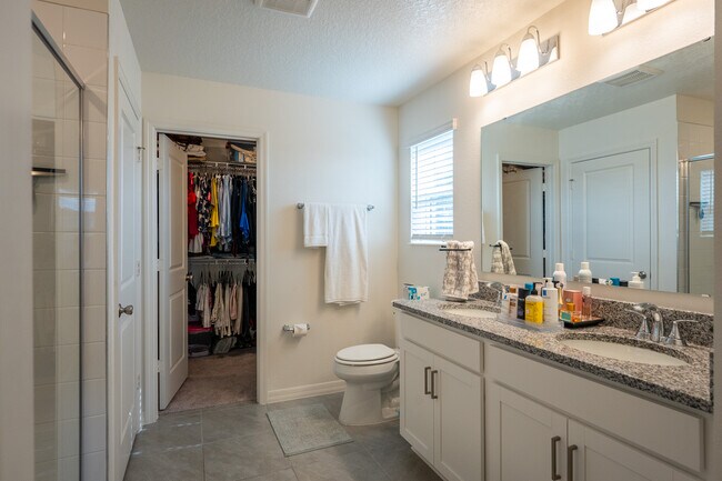 Building Photo - 3198 Sanctuary Dr