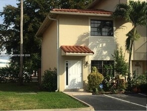 Building Photo - 9894 Hammocks Blvd