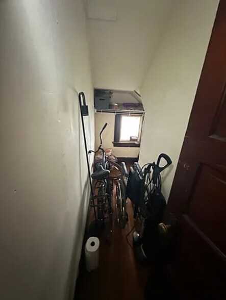 Building Photo - 2359 Ohio Ave