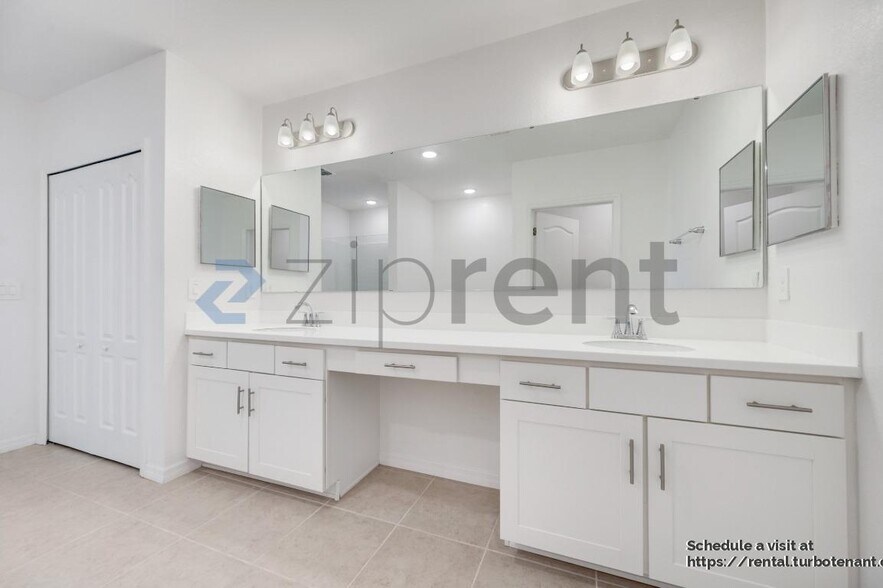 Building Photo - 8750 Cascade Price Cir