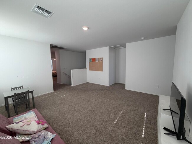 Building Photo - 10442 Guildford Ln