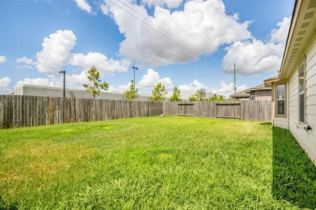 Building Photo - 22735 Pantego Ln