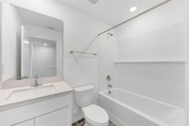 Building Photo - 455 Warm Heron Pl