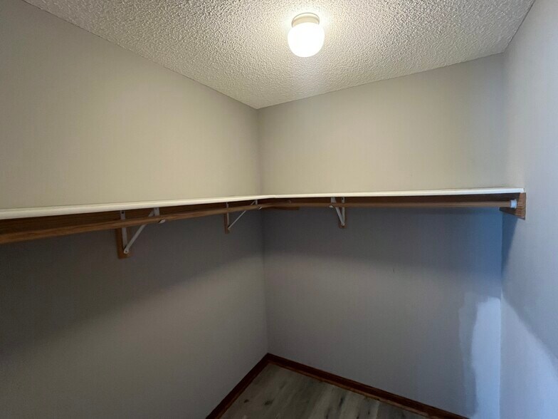Building Photo - 4702 Manor Brook Dr NW