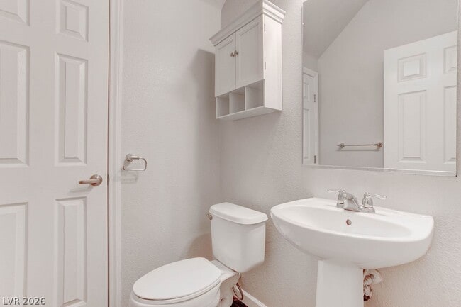 Building Photo - 1133 Via Rocca