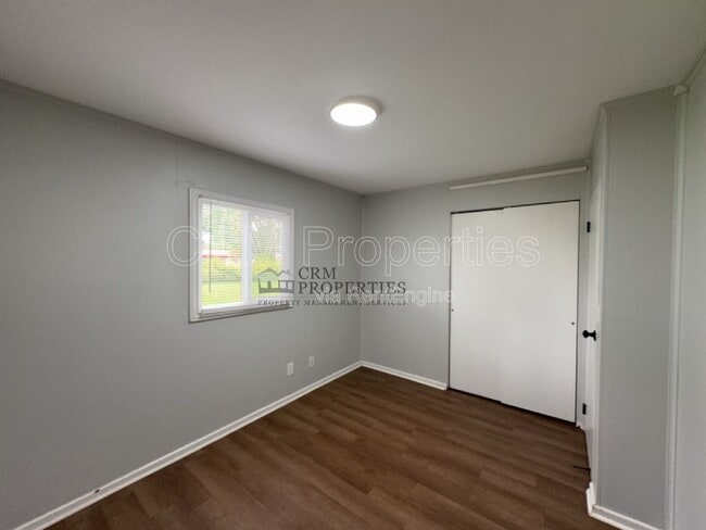 Building Photo - 5204 Arrowhead Blvd