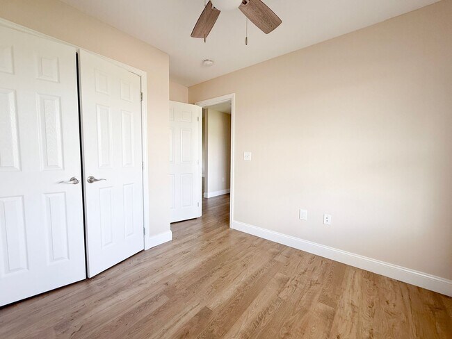 Building Photo - Bright & Spacious 3BR/2BA Home with 2-Car Garage Near I-40 in Crossville