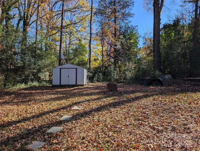 Building Photo - 20114 Washam St