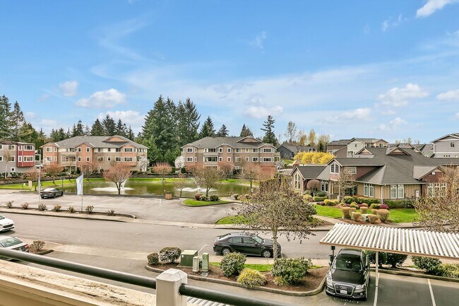 Building Photo - Perfectly Placed Condo In the Heart of Puyallup