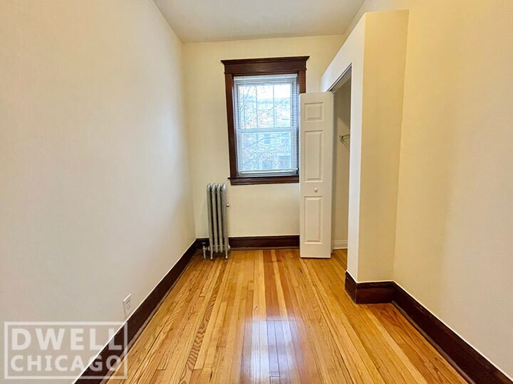 Building Photo - 2430 N Spaulding Ave