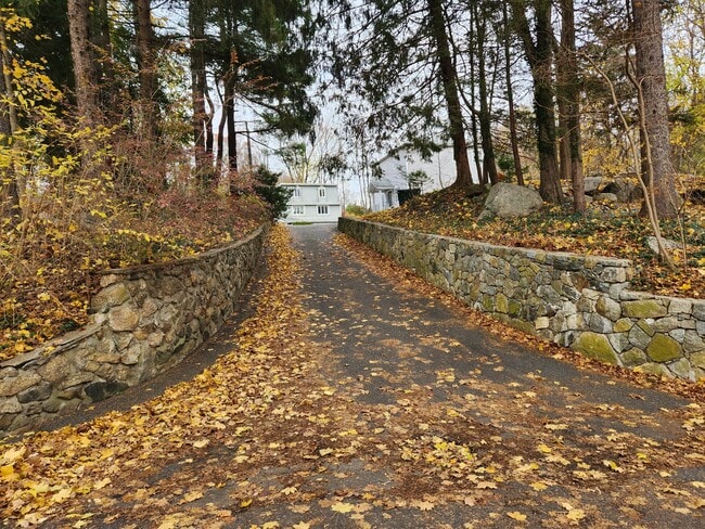 Building Photo - 157 Ball Pond Rd