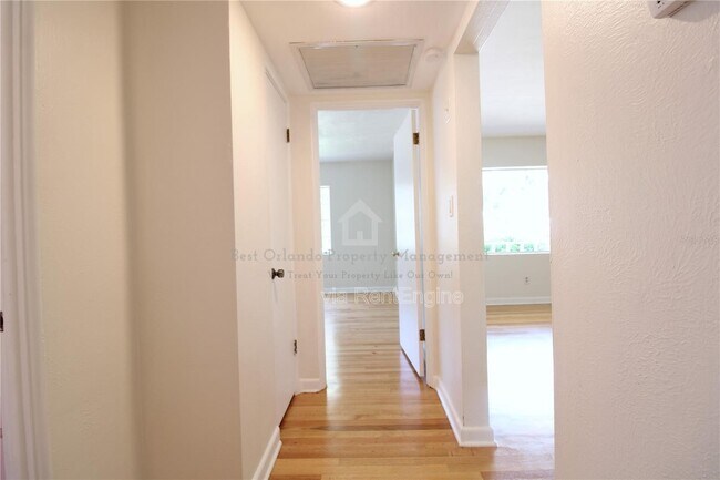 Building Photo - 1639 Oakmont Ln