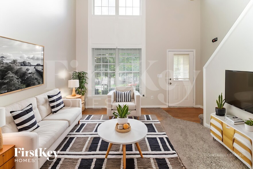 Building Photo - 1730 Taynton Cir