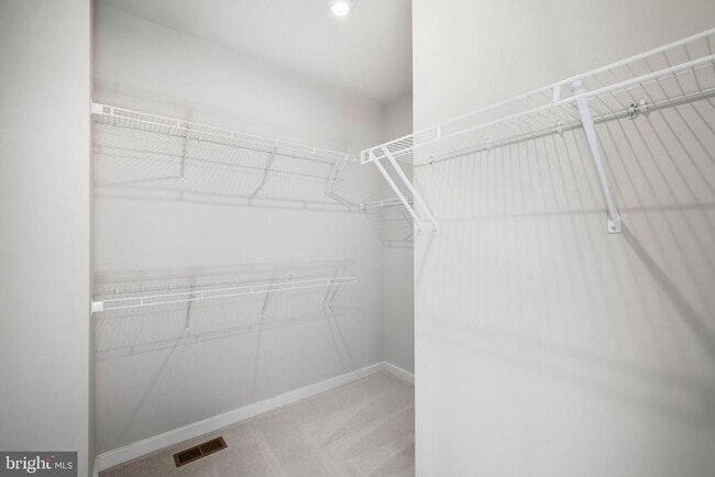 Building Photo - 1017 Venifena Terrace SE