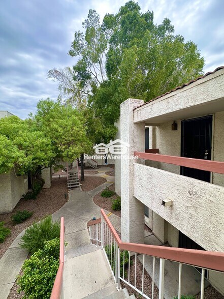 Primary Photo - 3119 W Cochise Dr