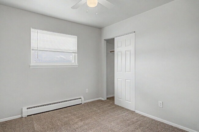 Building Photo - 1163 Cree Dr