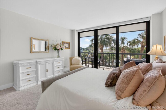 Building Photo - 4748 S Ocean Blvd
