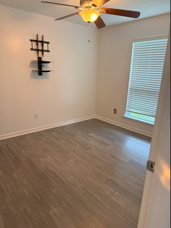 Building Photo - 12735 Jimmy Dr