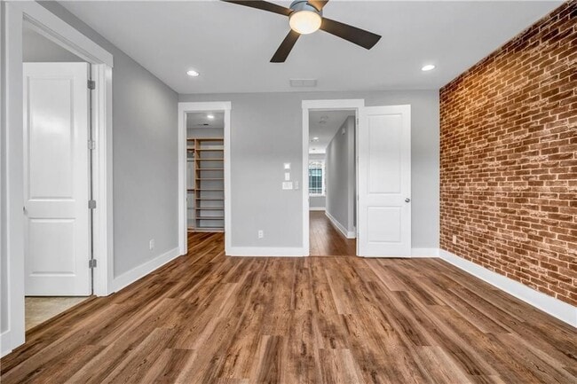 Building Photo - 267 Castleberry Station Dr SW