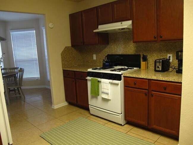 Building Photo - 3006 Thicket Path Way