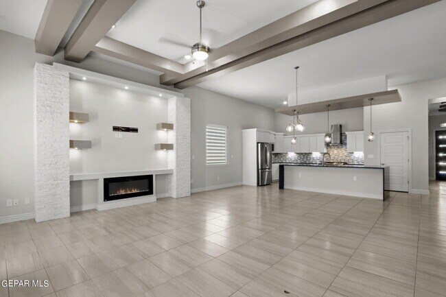 Building Photo - 12668 Desert Dove Ave