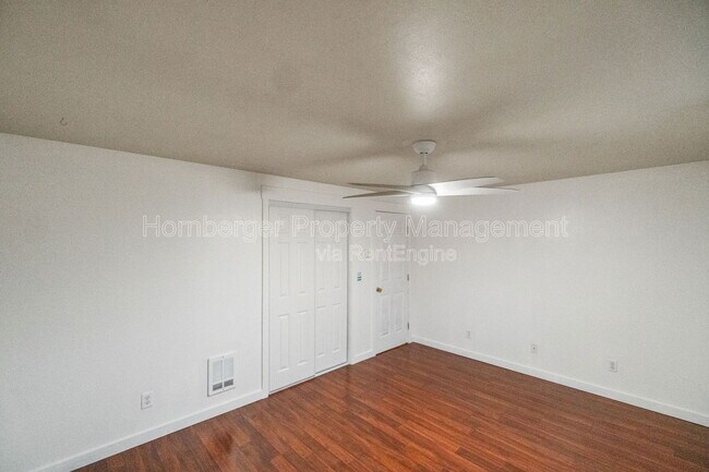 Building Photo - 13125 E 16th Ave