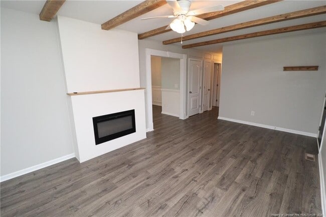 Building Photo - 1041 Parkers Ridge Dr