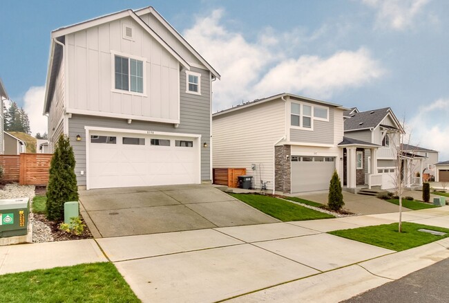 Building Photo - Beautiful 3 Bedroom 2.5 Bathroom Property
