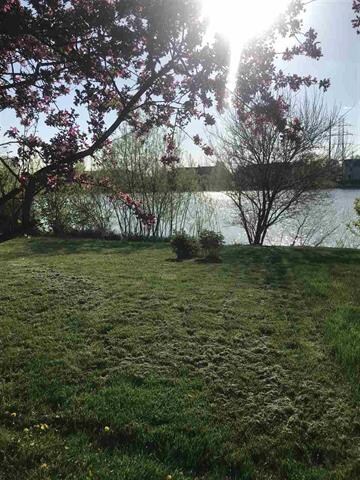 Building Photo - 2249 Sandpiper Ct N