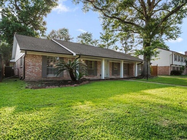 Building Photo - 12615 Pine Bough Ln
