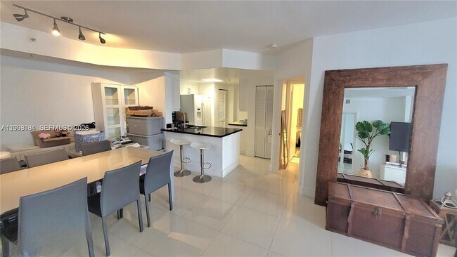 Building Photo - 701 Brickell Key Blvd