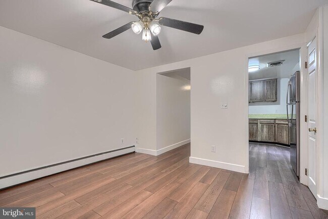 Building Photo - 1703 Roland Ave