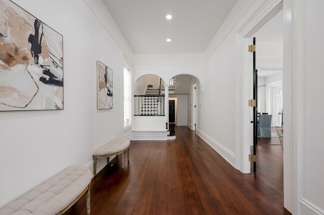 Building Photo - 444 Greene St