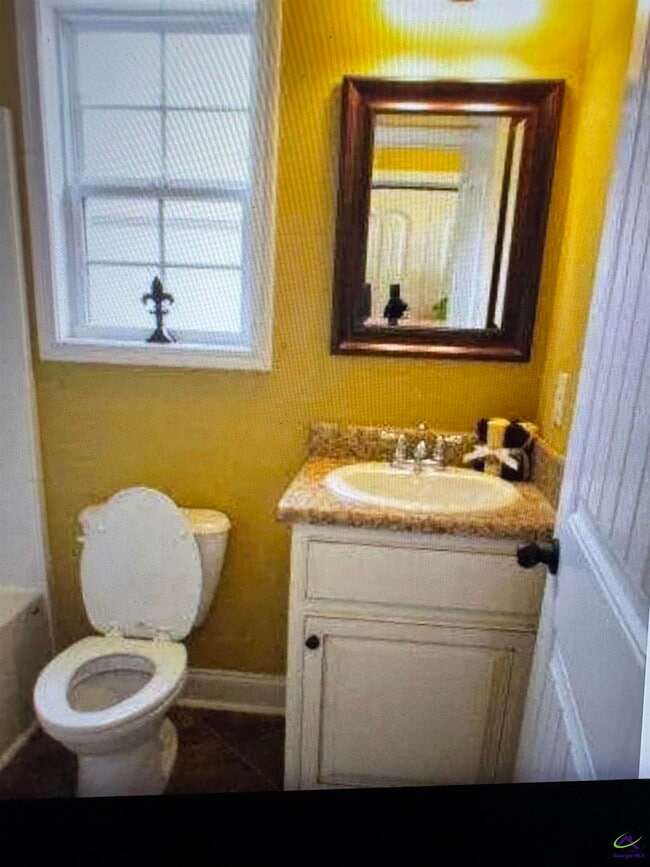 Building Photo - 510 Leisure Lake Dr