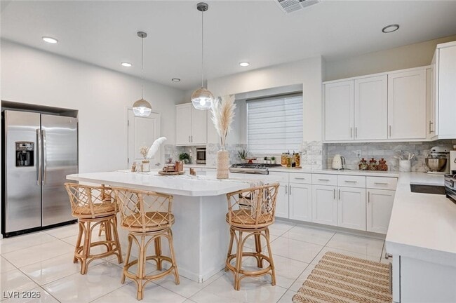 Building Photo - 6723 Tangled Vines Ave