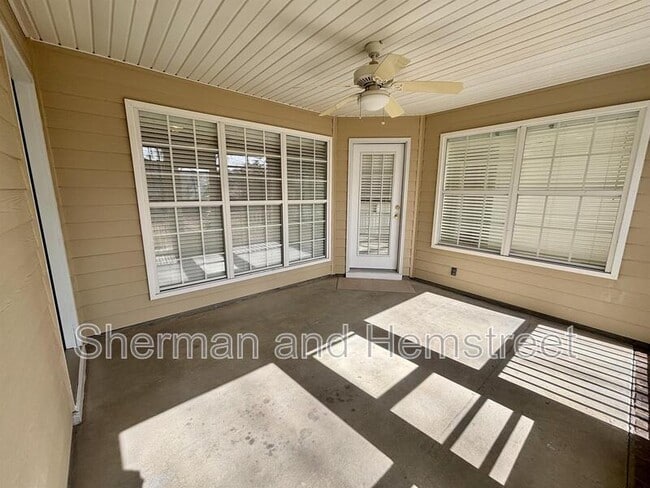 Building Photo - 389 Sandleton Way