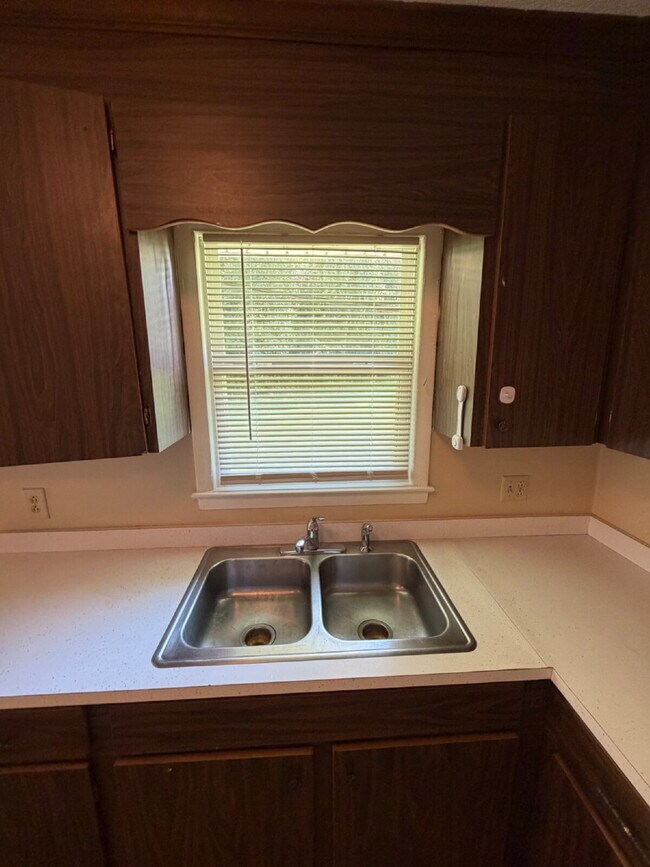 Building Photo - 2 BR | 1 BA Apartment in Goldsboro! ALL utilities included Electric | Water | Trash | Lawn Care *...
