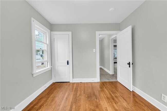 Building Photo - 4455 W 48th St
