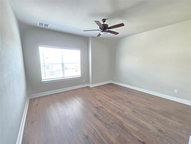 Building Photo - 600 C-Bar Ranch Trl