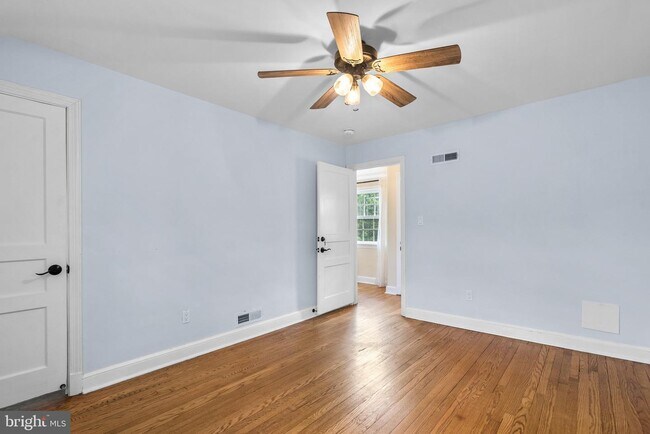 Building Photo - 2200 Windham Ln