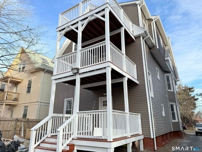 Building Photo - 134 Hubinger St