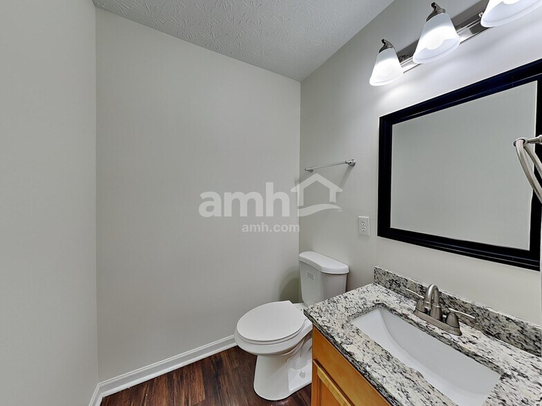 Building Photo - 1395 Ithaca Dr