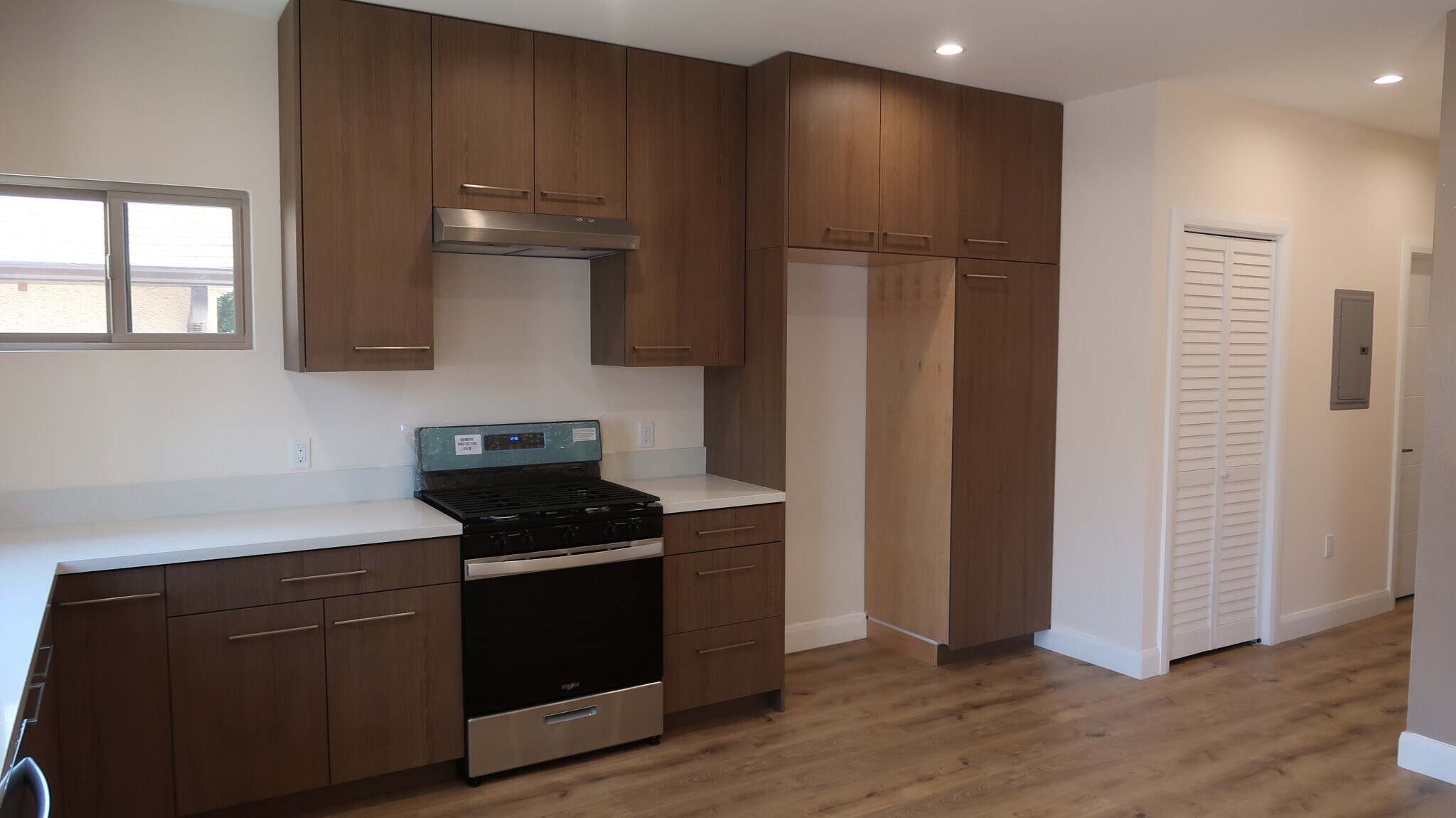Kitchen - Brand New Appliances - 441 S Main St