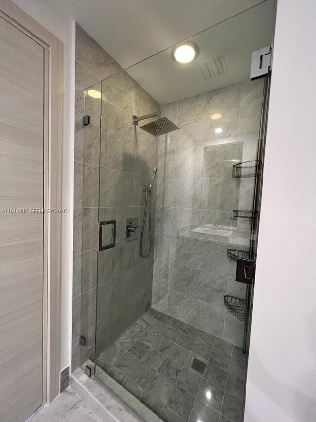 Building Photo - 801 S Miami Ave